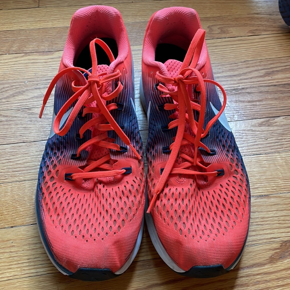 Men’s Nike Zoom Shoes - Size 13